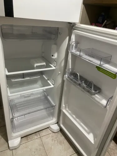 Geladeira 110 v