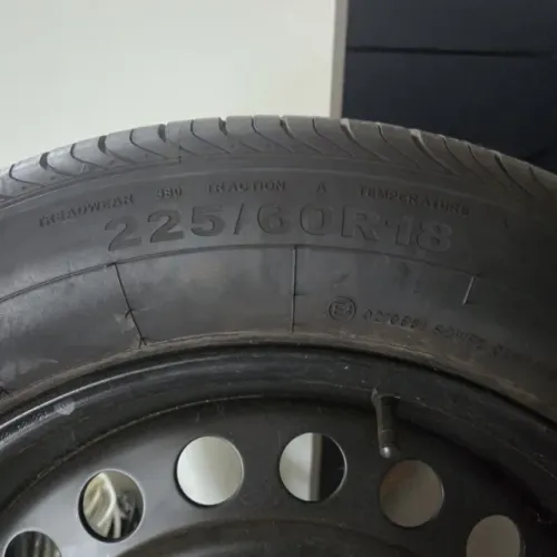 Vendo Roda de ferro + Pneu Original BYD Song Pro - Aro 18 - Estepe - serve na Amarok e S10