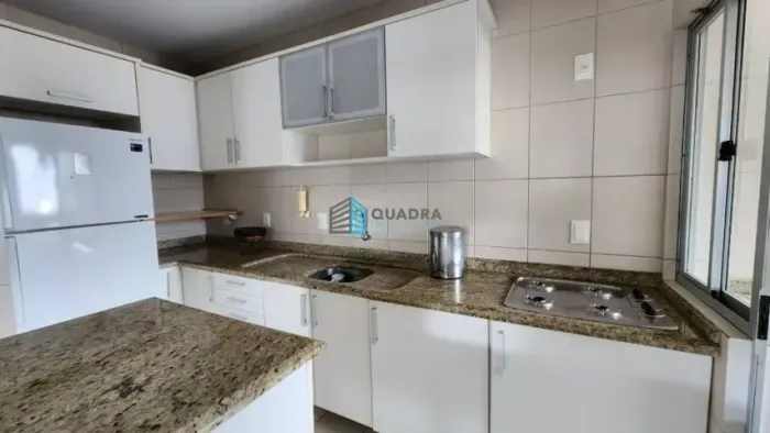 Apartamento com 3 quartos, 80 m², à venda por R$ 595.000 - Barreiros - Sao José/SC