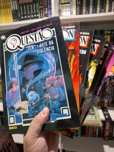 O Questão/The Question (Coleção Completa e Mista)(6 volumes)