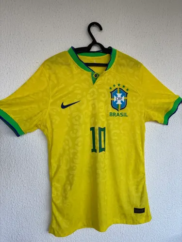 Camisa Brasil 2022 Neymar Jr. modelo jogador tamanho P 