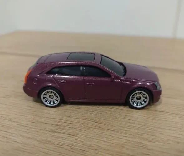 Miniatura Matchbox Cadillac Wagon CTS 2010 1:64 Loose Novo