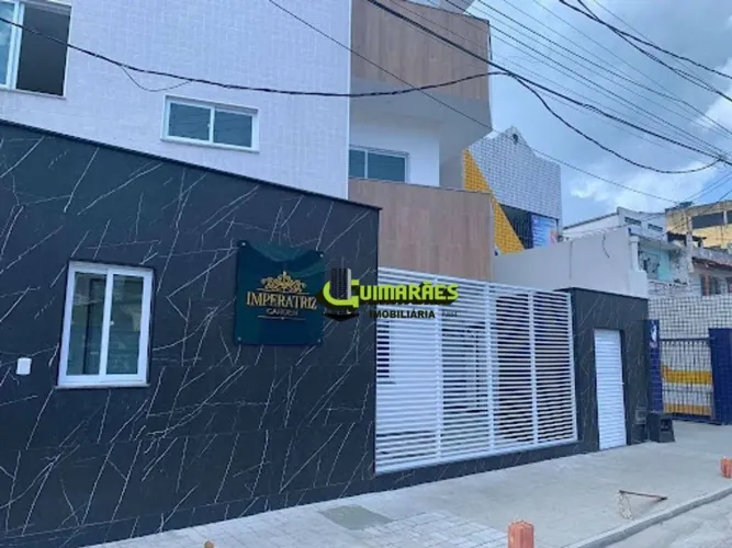 Apartamento com 2 dormitórios à venda, 37 m² por R$ 259.000,00 - Bonfim - Salvador/BA