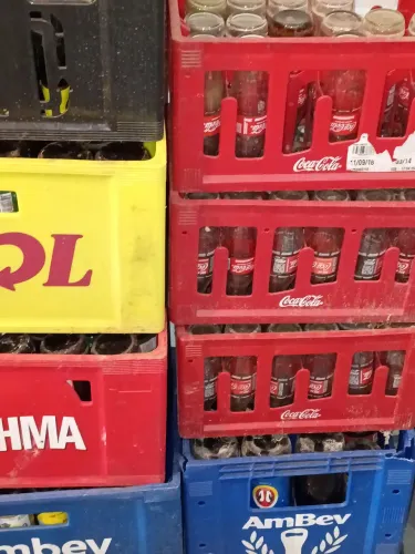 Vende-se vasilhames