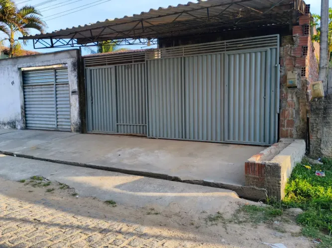 Terreno com duas casas para vender, valor 80 mil, mais negociamos
