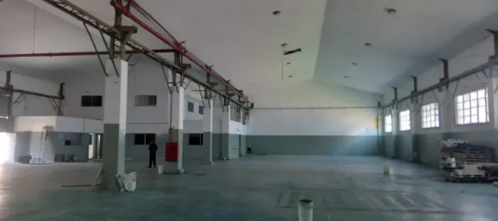 ALUGA - SE  EXCELENTE GALPÃO PRÓX.  D. INDUSTRIAL MED. 1400 M2  C/ HABITE - SE EM CONDOMÍN