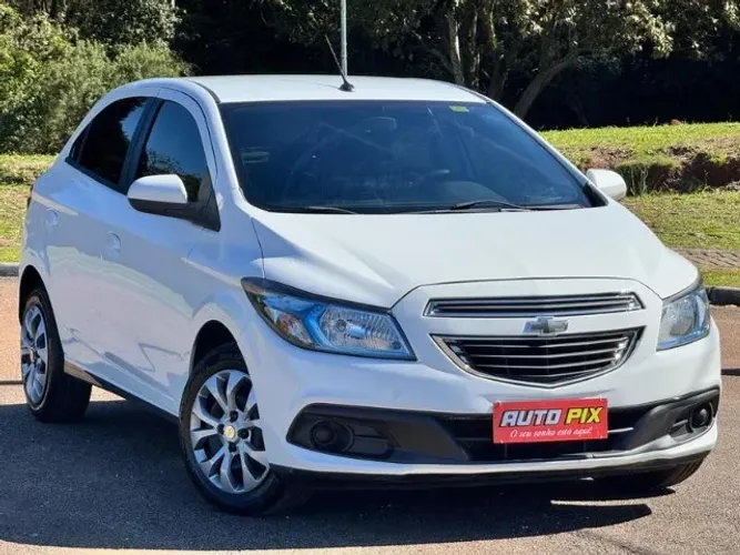 Chevrolet Onix Hatch LT 1.4 8V Flex Power Mec. 4P 2013