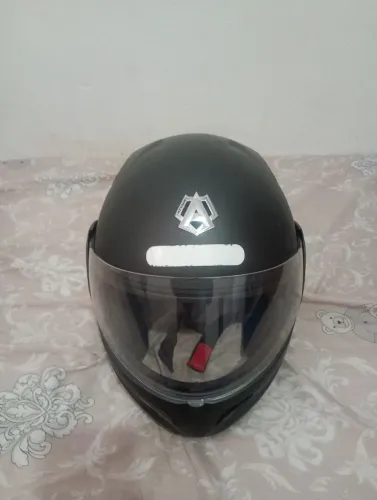 Vendo ou troco este capacete