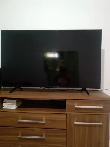 Uma tv TCL