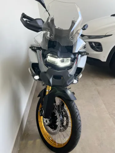 GS impecável com apenas 16mkm