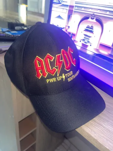 Boné Ac /Dc