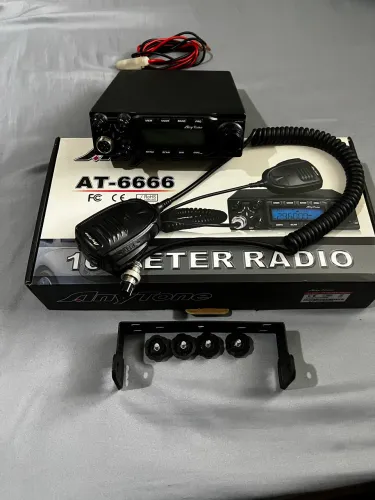 Vendo Radio Px Anytone at 6666