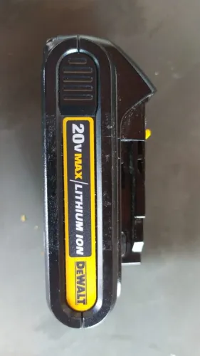  Bateria de Lítio íon MAX 20V (1,5 Ah) - DCB201 (DeWALT)