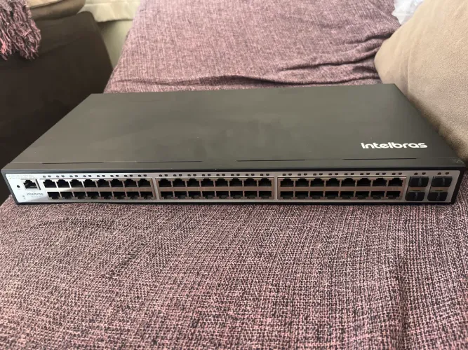 Switch intelbras Sg 5204 mr l2+