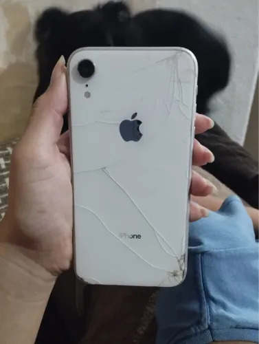 Vendo iPhone XR 128gb branco 