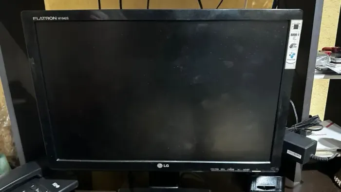 Monitor LG Flatron W1942s 19"