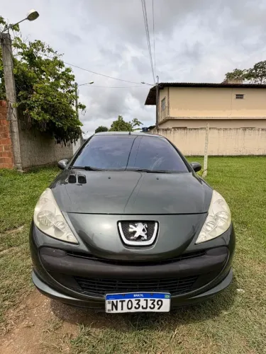 Peugeot 207 XR 1.4 Flex 8V 5P 2011