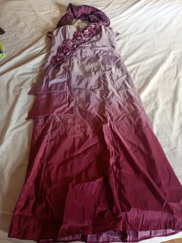 Vendo vestido, pra momentos especiais!