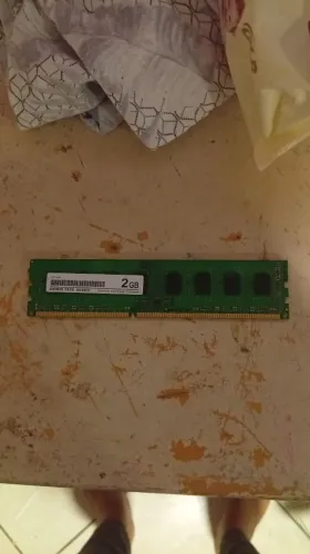 Memória RAM 2GB DDR3 1333MHz PC3-10600U para PC Desktop