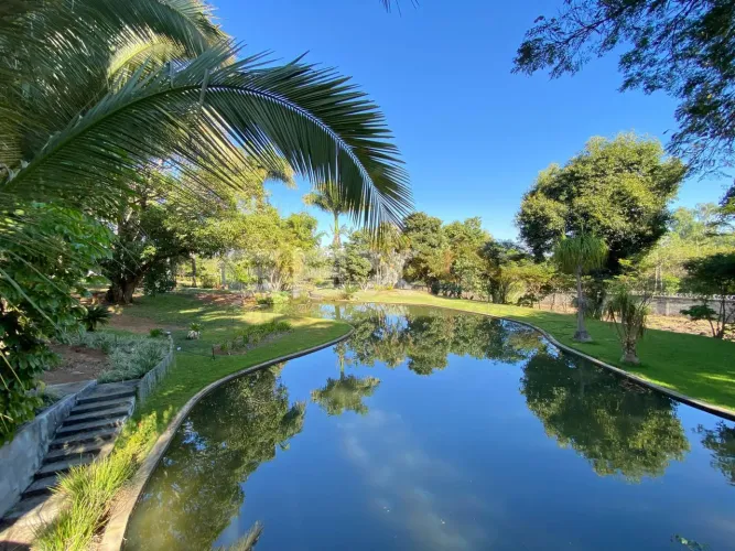 Terreno à Venda no Condomínio Residencial Jardins em Carmo do Cajuru MG.