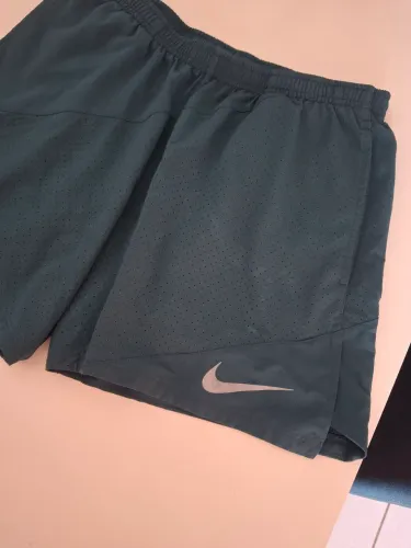 Short Nike Dri-FIT Unissex 2 em 1 (Com Compressão Interna) Perfurado - Original