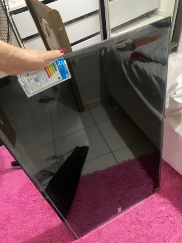 Vendo tela TCL 43?