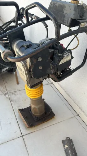 Compactador de solo