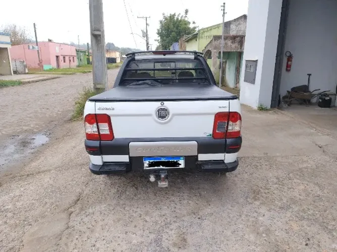 Fiat Strada Sporting 1.8 Flex 16V CE 2012
