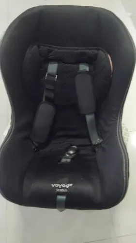 Cadeira de Carro ( 0a 25 kg) por 120 reais <br>Marca: Status.