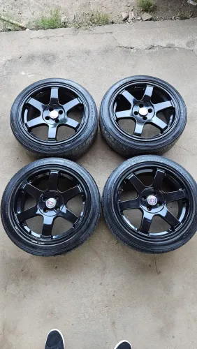 Aro 17 + pneu dunlop