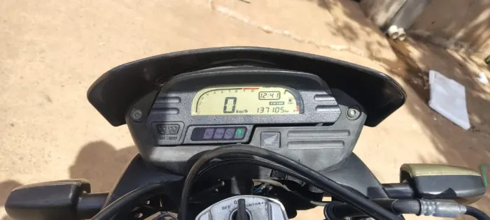 VENDO MOTO HONDA XRE 2012