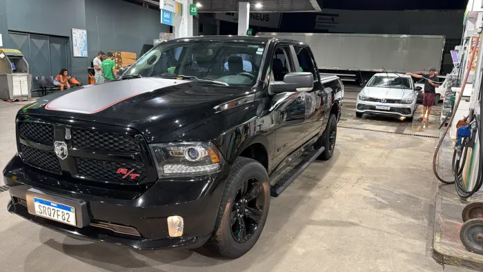 Ram Classic R/T 5.7 CD V8 4X4 Aut. 2023