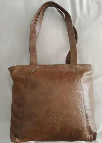 Bolsa em couro legítimo marrom grande nova