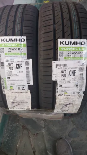 2 Pneus novos Kumho 205/55 aro 16 embalados com nota fiscal