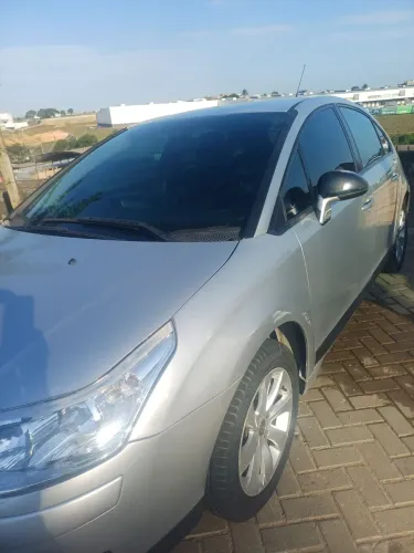 Citroen C4 GLX 2.0 Flex 16V 5P Mec. 2010