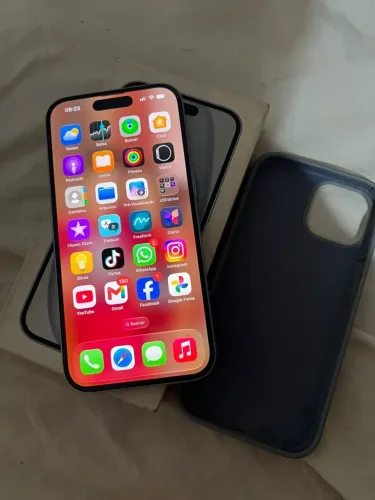 iPhone 15 todo original ( leia o anúncio todo)