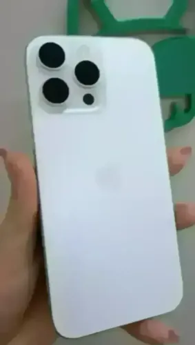 iPhone 16 Pro Max 256GB Branco - Seminovo - 92% Bateria - Loja Física BH