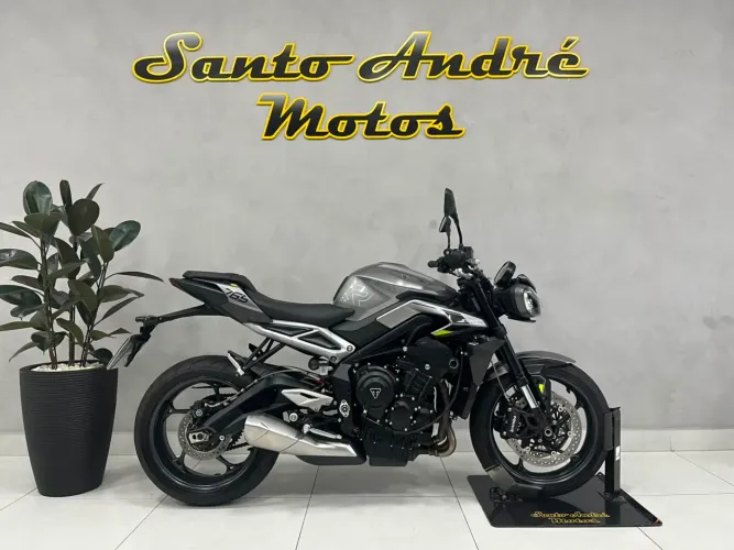 Triumph STREET TRIPLE 765 R