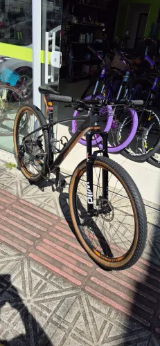 Bicicleta OGGI 7.3 Aro 29 Tamanho 17