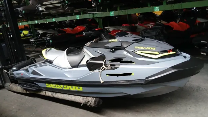 Jet Ski 325