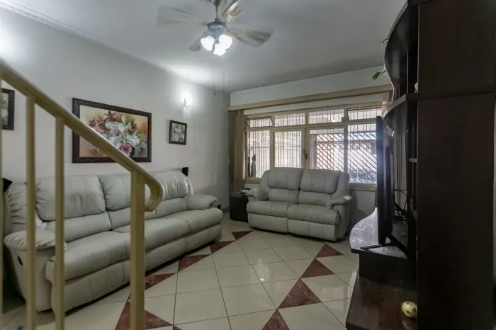 Casa para venda em Parque Jabaquara com 3 quartos, sendo 1 suíte, 187m²