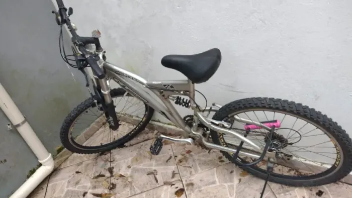 Bicicleta GT Super Upland Usada - 2 cadeados de brinde