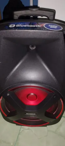 Vendo essa caixa de som semi nova,450