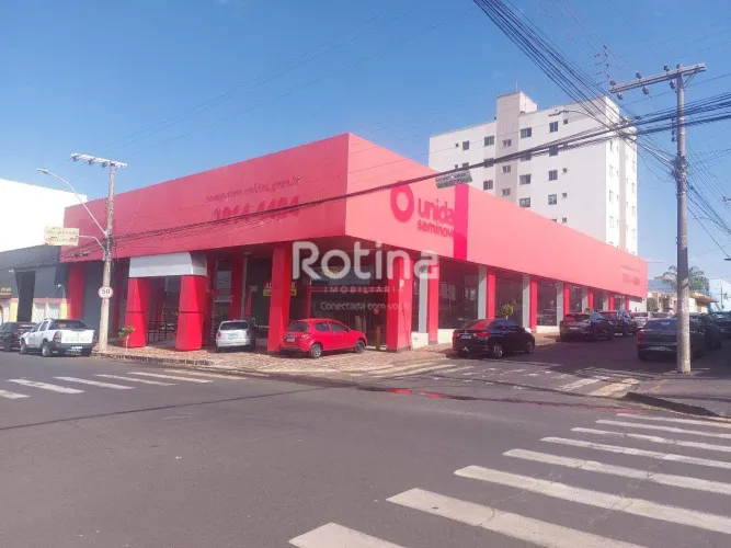 Excelente Loja para Comercio de Veículos.