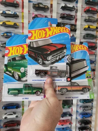 Trio Pickup Hot Wheels.