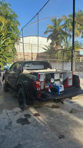 Vendo este som automotivo