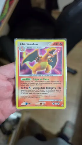 Carta pokemon Charizard Maravilhas Secretas