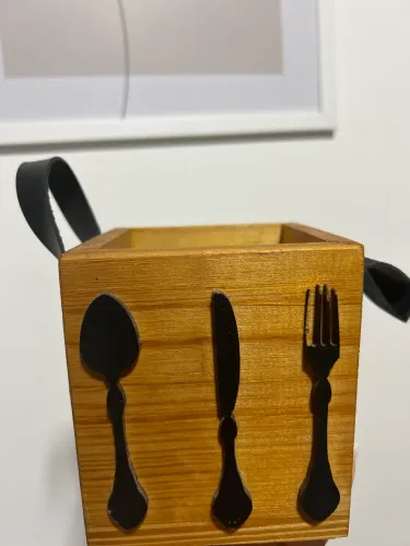 Porta talheres de madeira de boa qualidade 