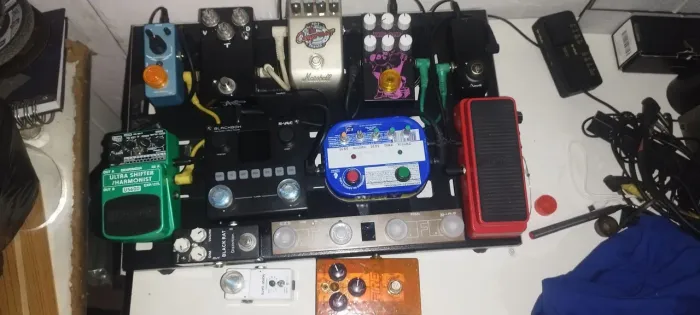 pedais de guitarra