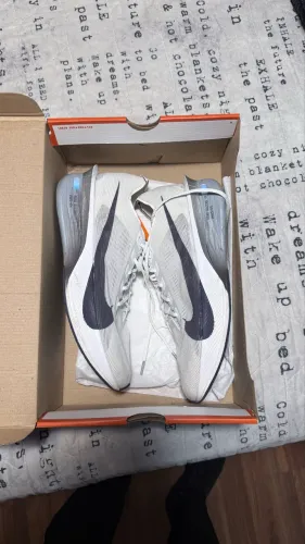 Vaporfly e adios pro 4